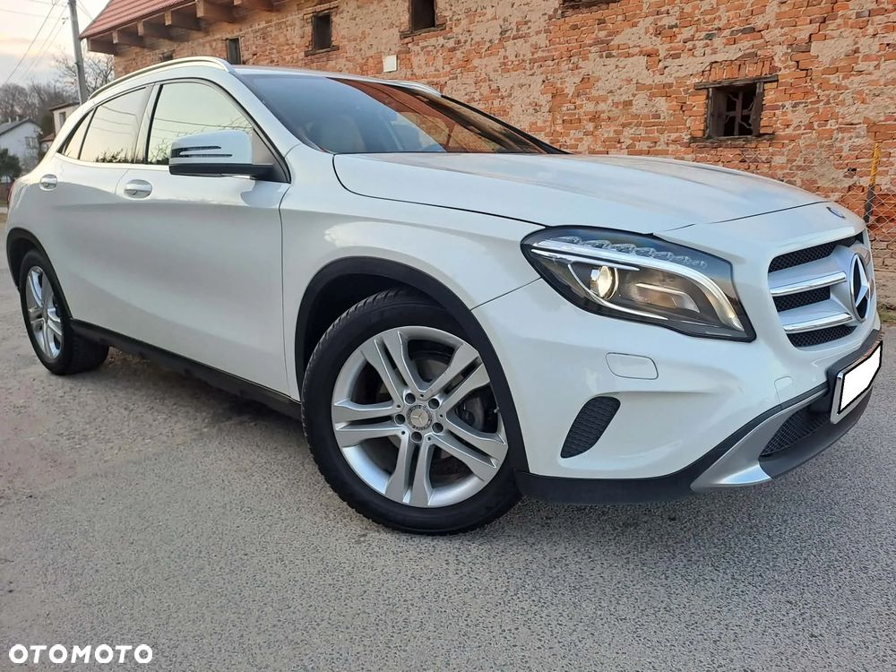 Mercedes-Benz GLA 200 (CDI) d - 2