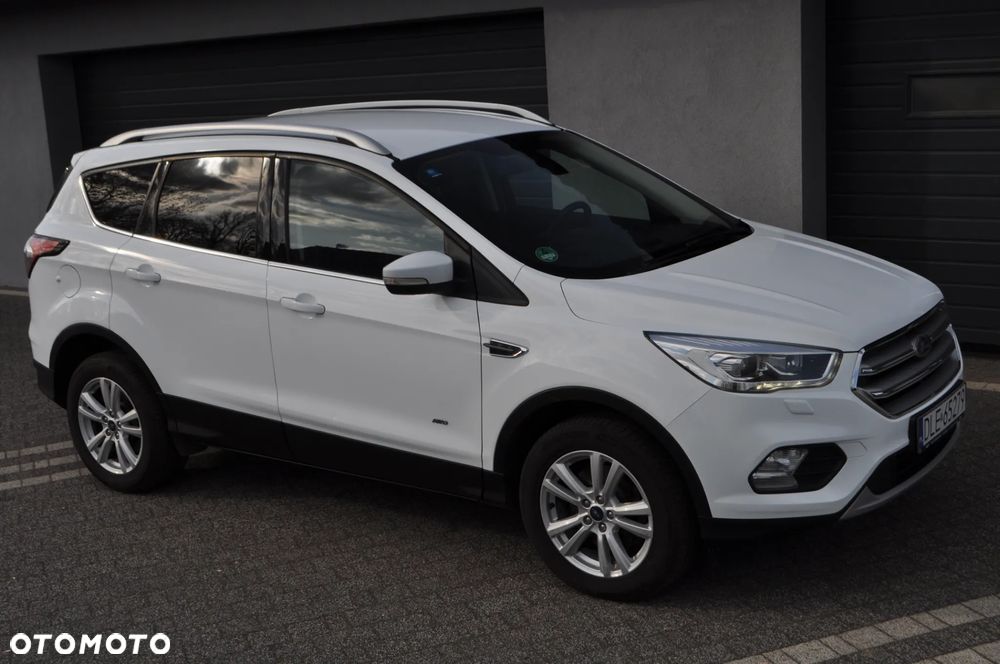 Ford Kuga 2.0 TDCi 4x4 Titanium - 25