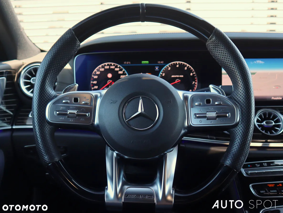 Mercedes-Benz CLS - 20