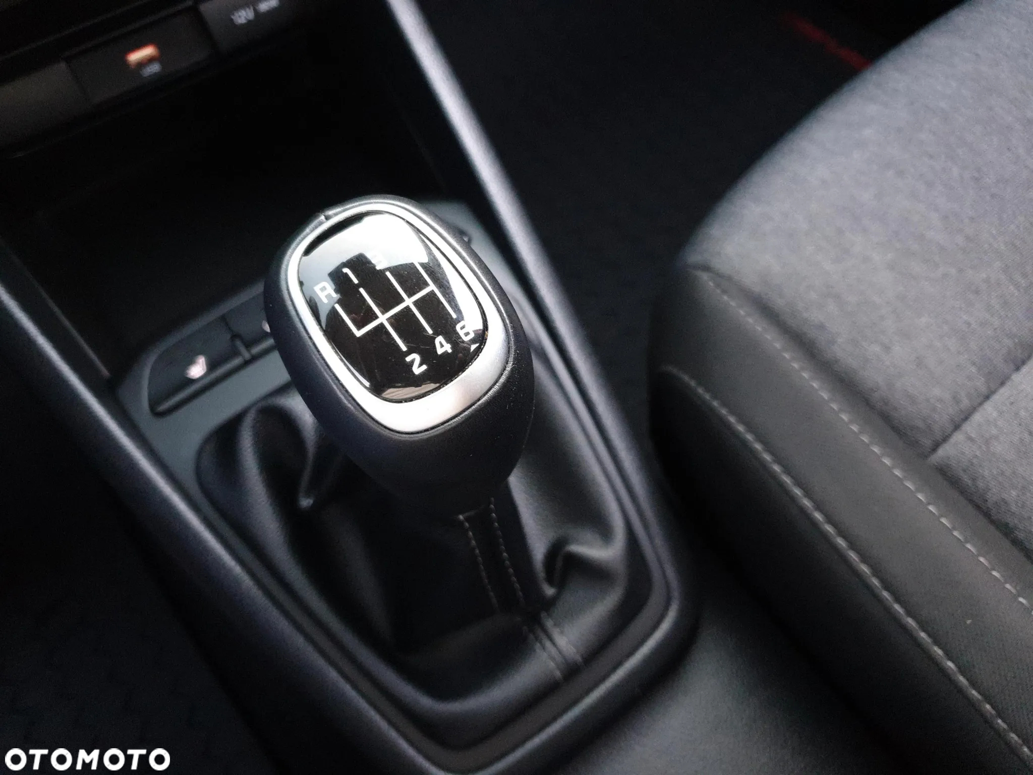 Kia Stonic 1.0 T-GDI M - 15