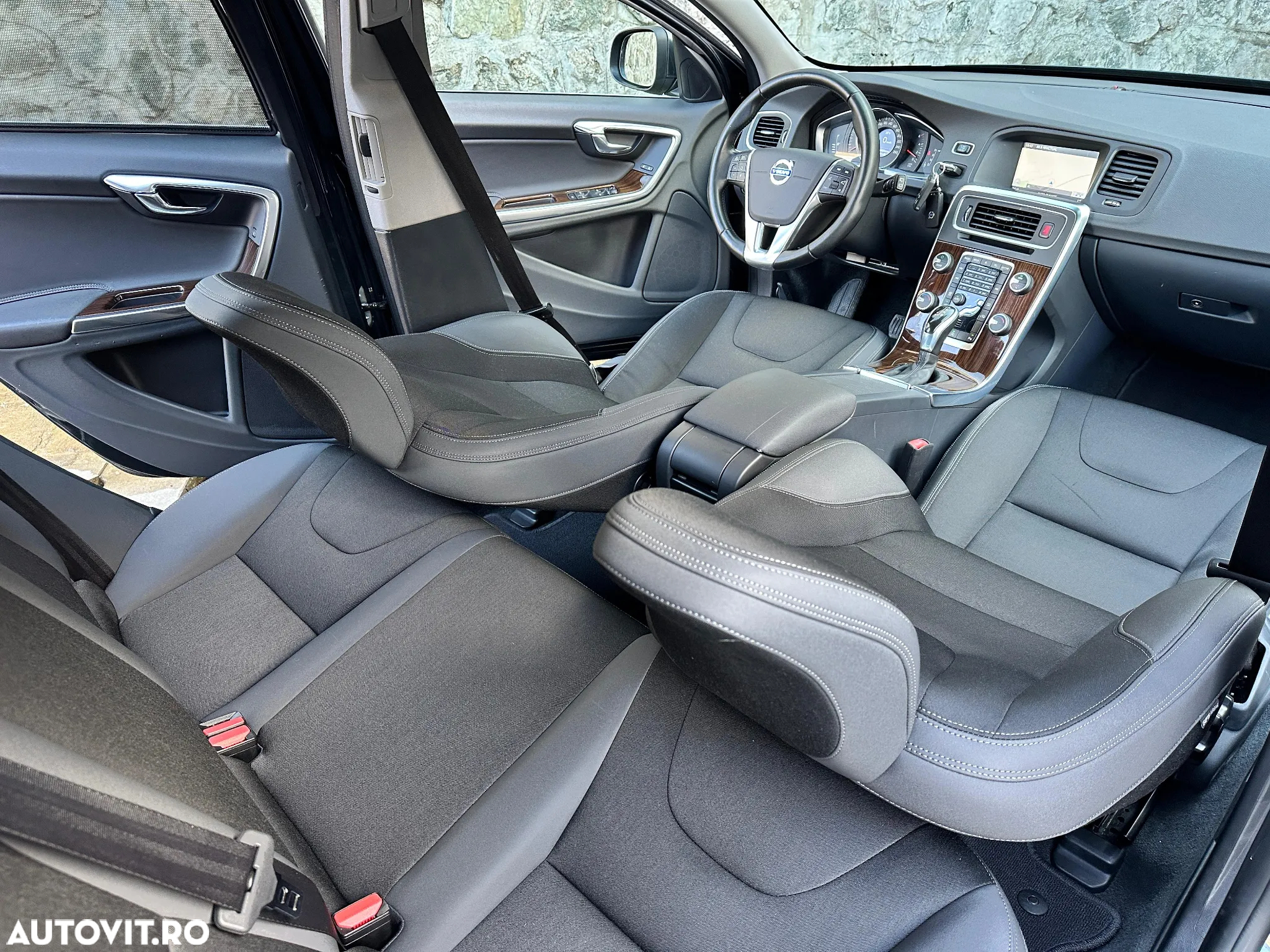Volvo V60 D2 Geartronic Powershift Momentum - 8