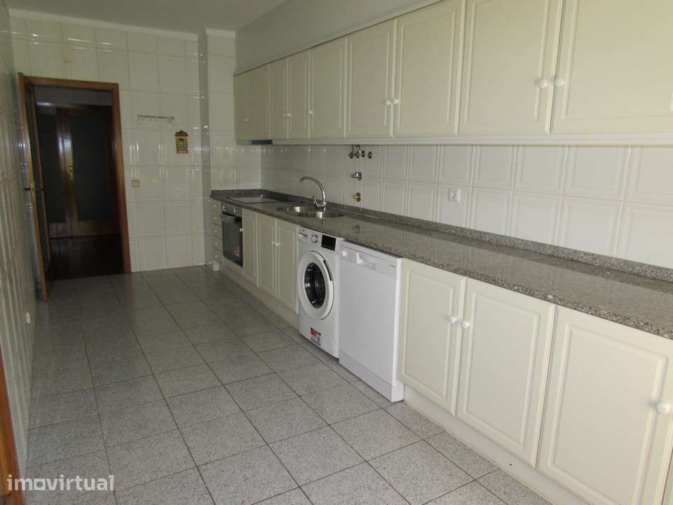 Apartamento T3 S. Vitor, Braga - Grande imagem: 5/31