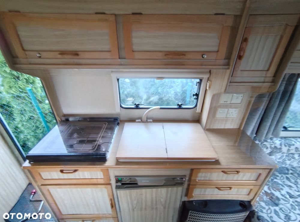 Elddis Crown Sovereign - 18