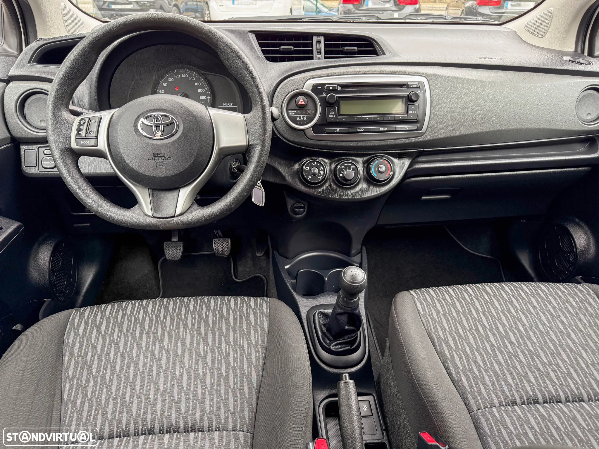 Toyota Yaris 1.0 VVT-i Cool - 7