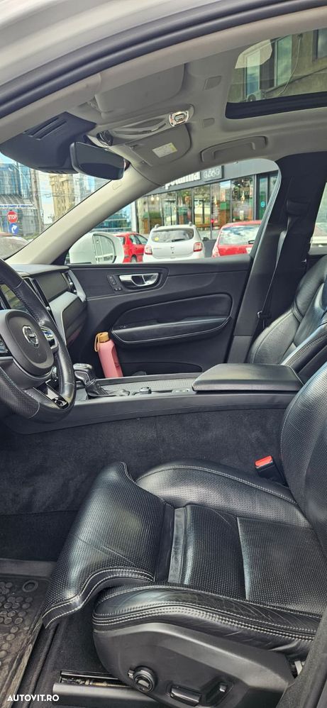 Volvo XC 60 D4 Momentum Pro - 7