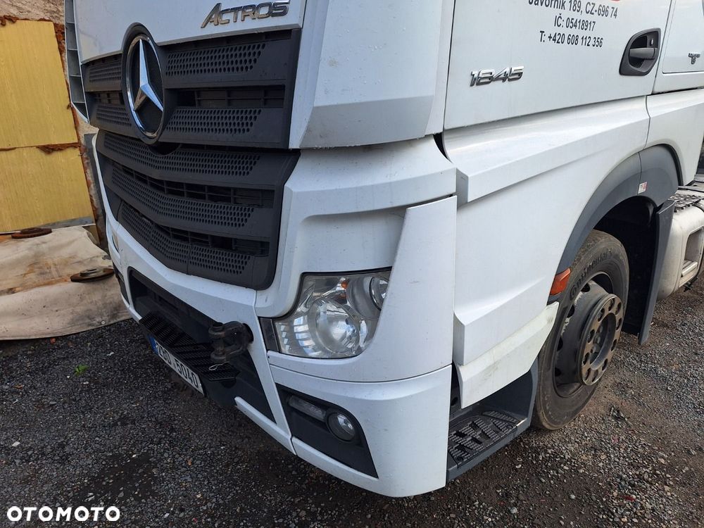 Versalift Actros 1845 - 28