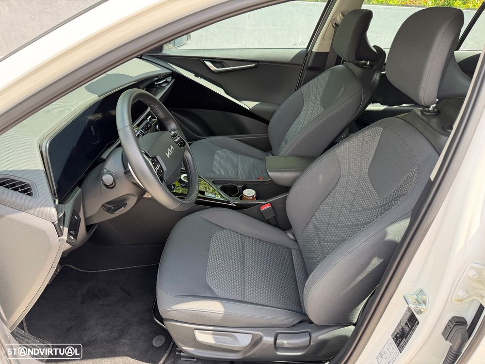 Kia Niro EV 64kWh Drive - 6