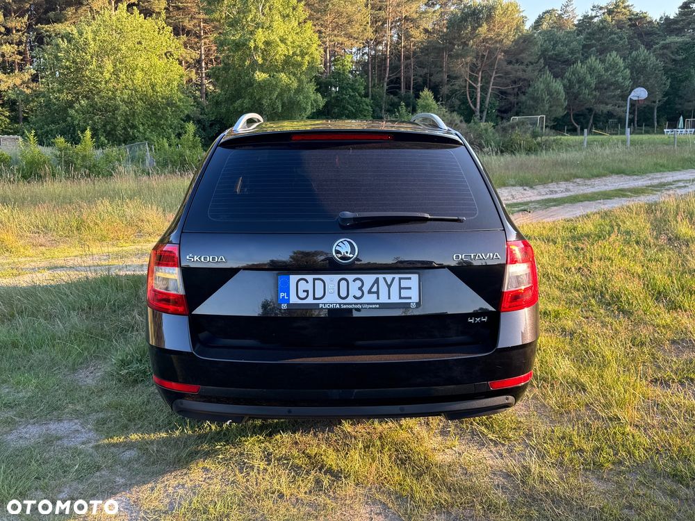 Skoda Octavia 2.0 TDI 4x4 Style DSG - 5