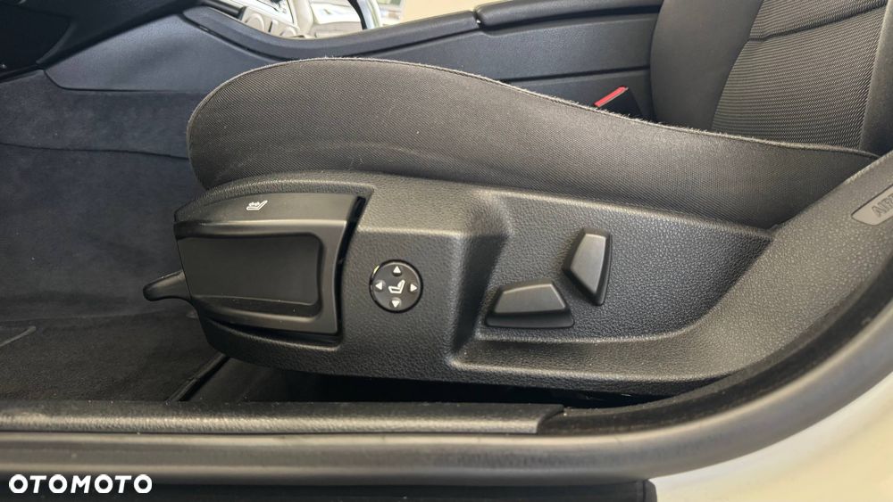 BMW Seria 5 - 24