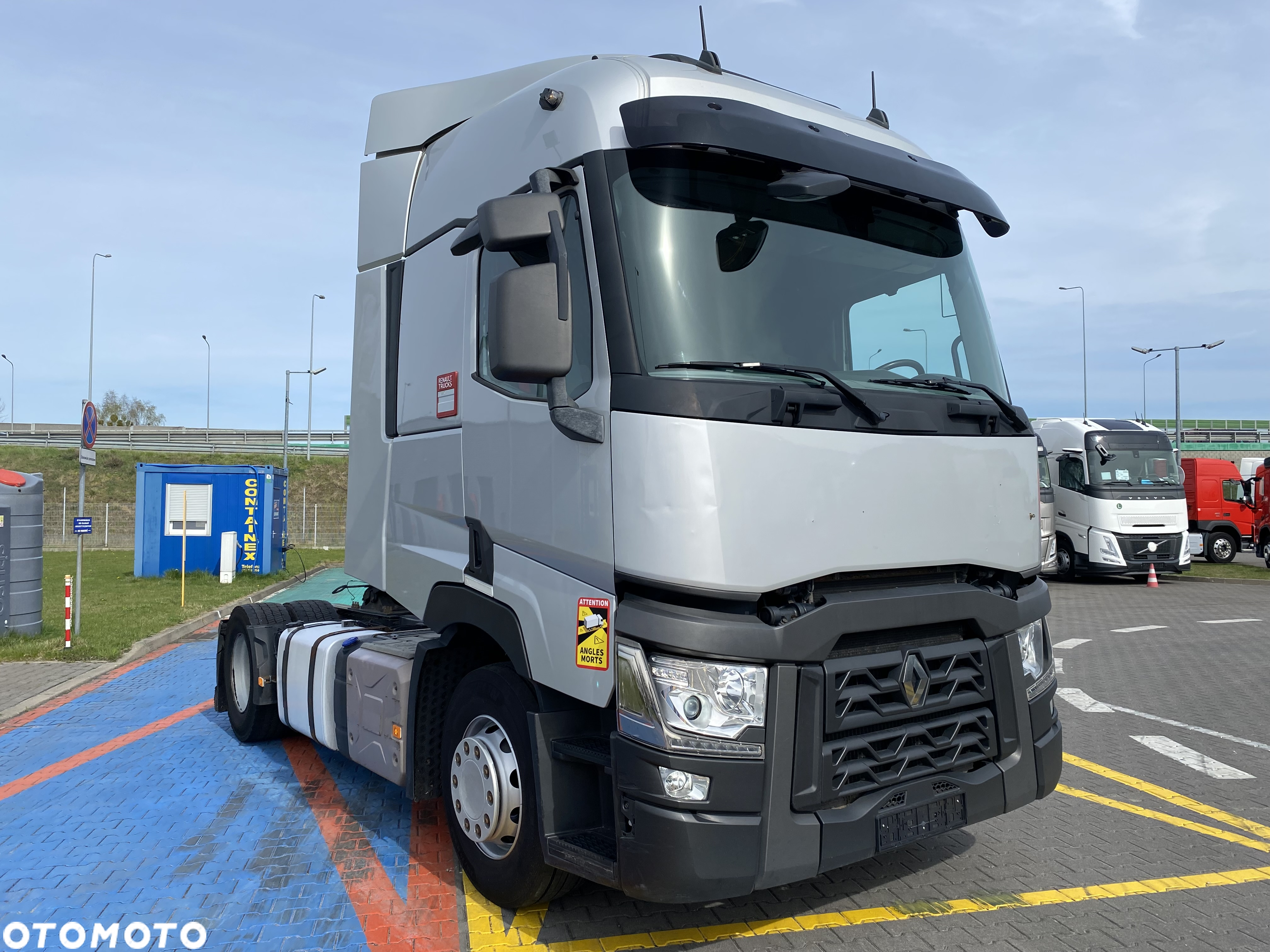 Renault T440 Sleeper Cab - 2