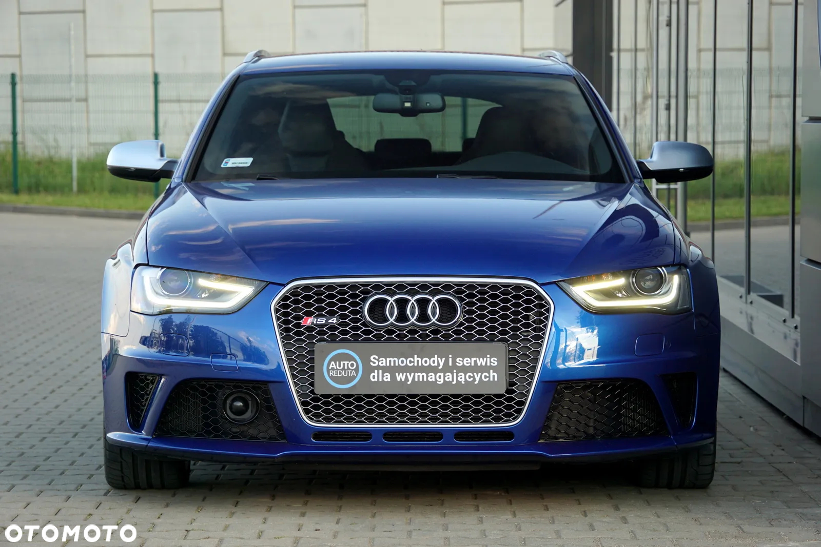 Audi RS4 Standard - 10