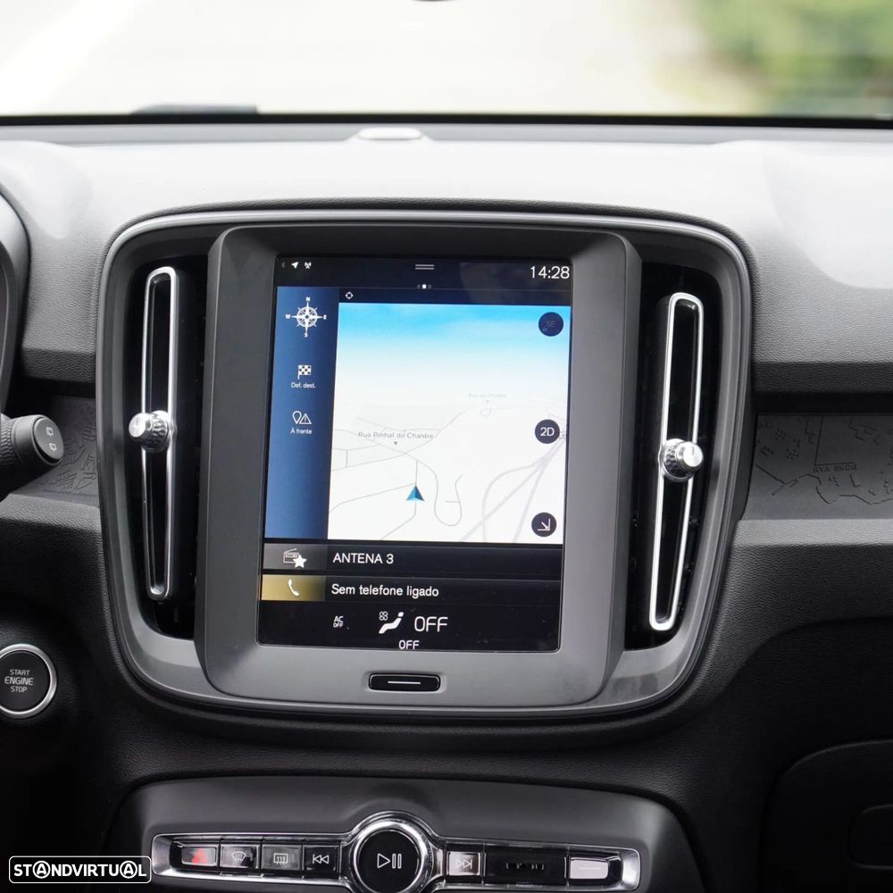 Volvo XC 40 2.0 D3 - 13