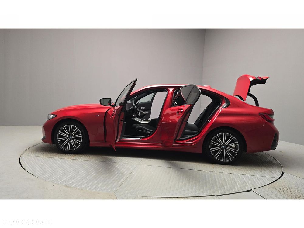 BMW Seria 3 - 10