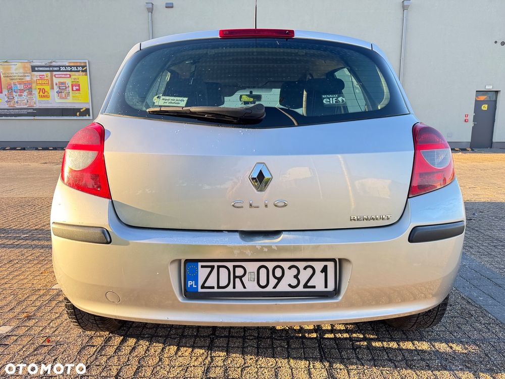 Renault Clio 1.5 dCi Authentique - 6