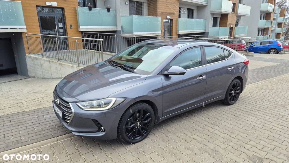 Hyundai Elantra 1.6 Style - 2