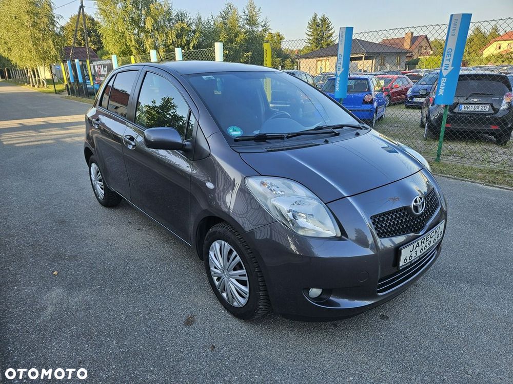 Toyota Yaris - 3
