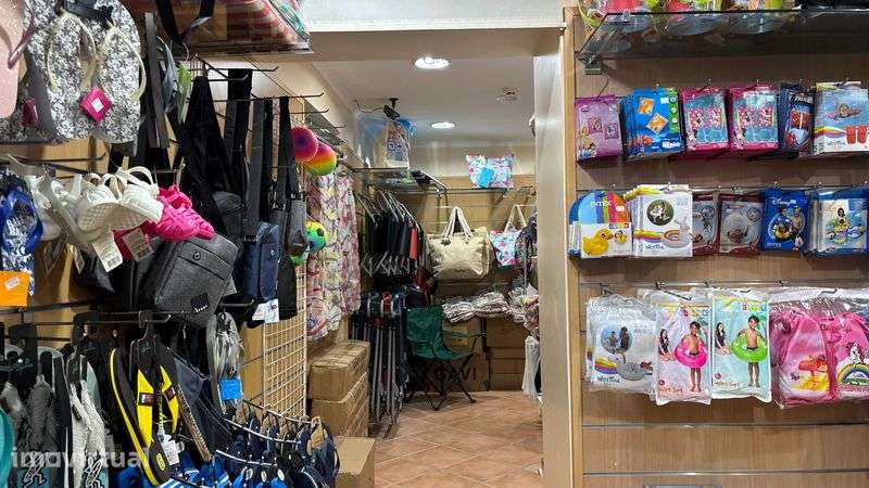 Trespassa-se/ Cedência de espaço comercial em Tavira - Grande imagem: 3/11