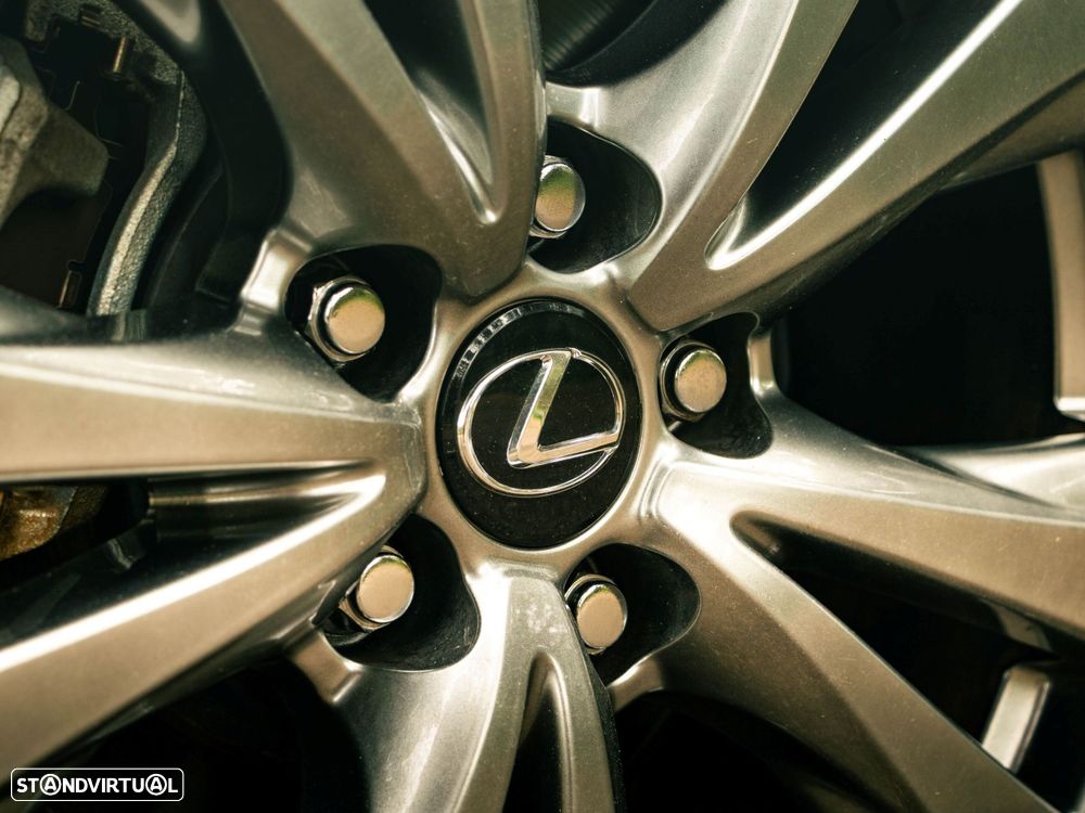 Lexus UX 250h Sport - 20