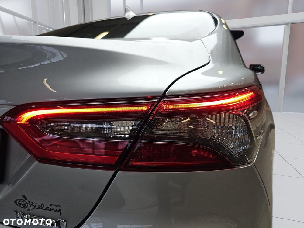 Toyota Camry 2.5 Hybrid Prestige CVT - 34