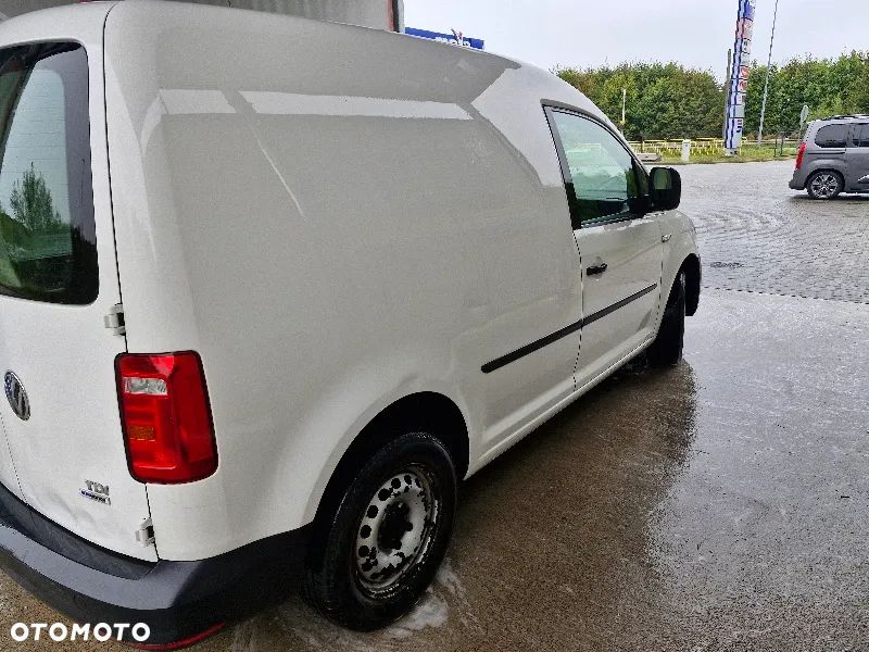 Volkswagen Caddy - 10