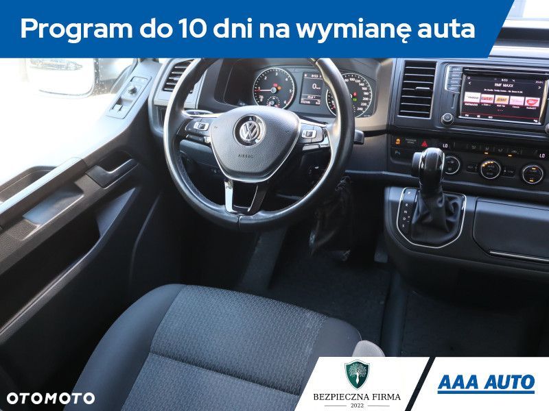 Volkswagen Multivan - 9