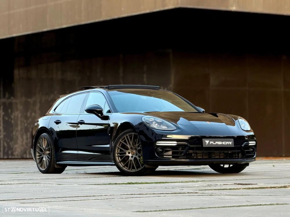 Porsche Panamera Sport Turismo 4 E-Hybrid Platinum Edition PDLS - 30