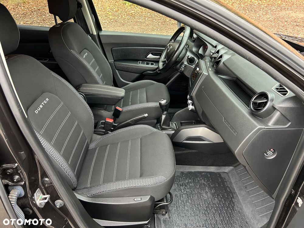 Dacia Duster 1.6 SCe Prestige - 17
