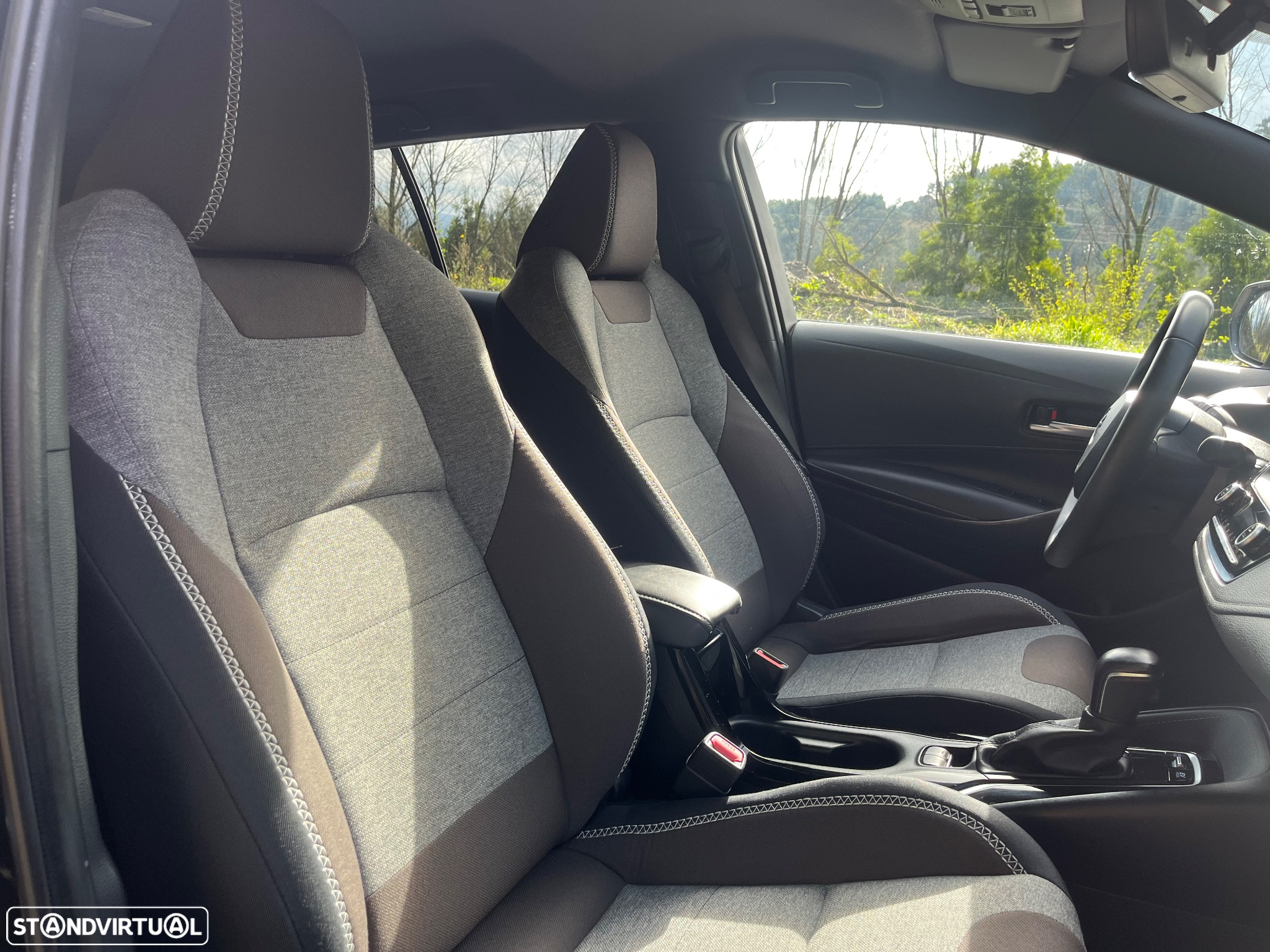Toyota Corolla Touring Sports 1.8 Hybrid Trek - 27