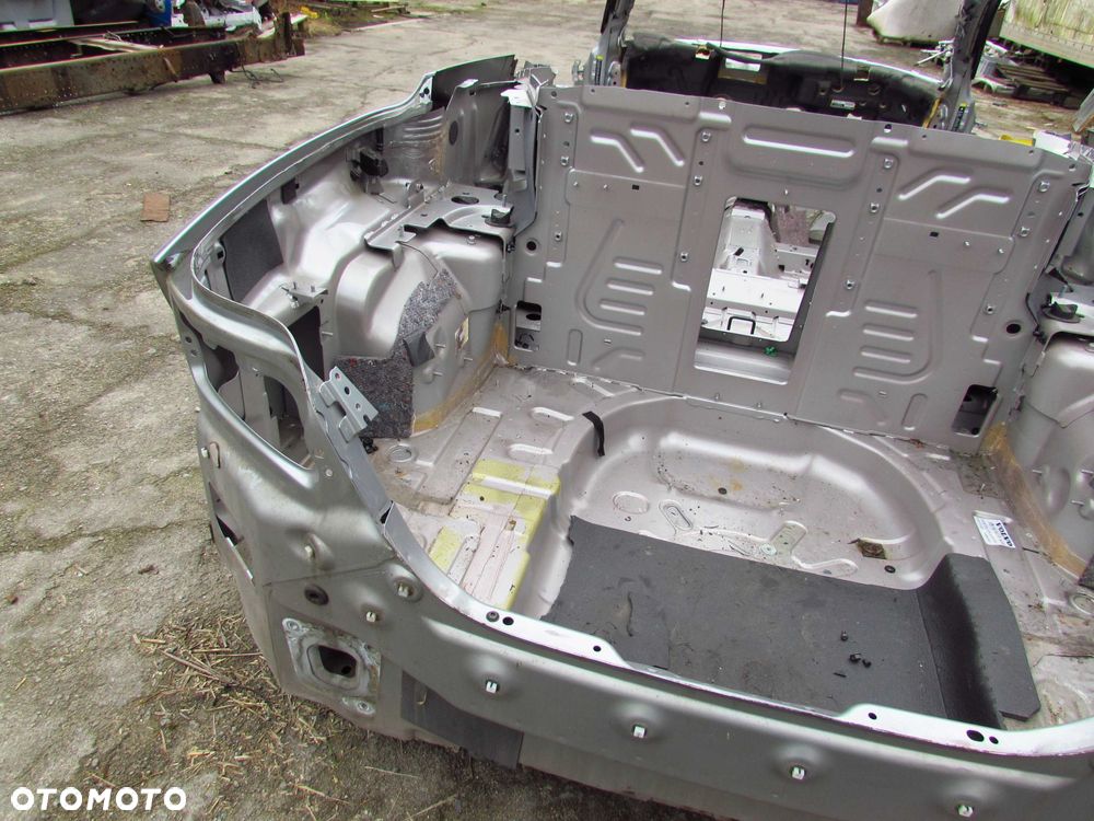 VOLVO C70 II 06-13 CWIARTKA BLOTNIK TYL LEWY 477 - 11