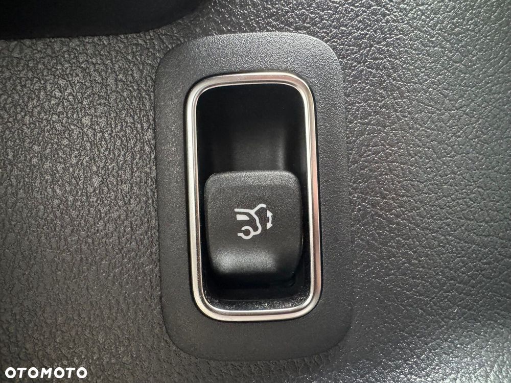 Mercedes-Benz GLA - 26