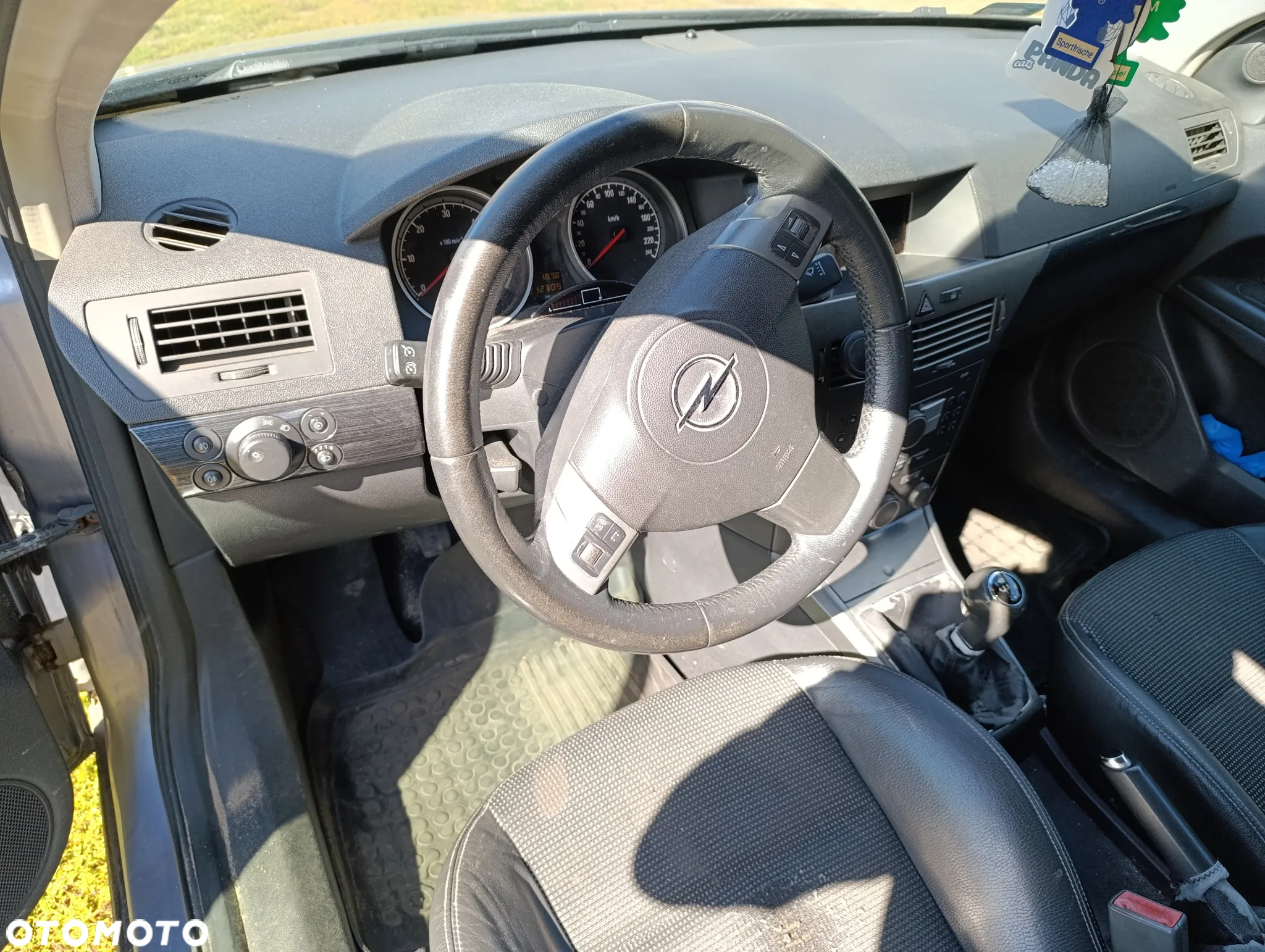 Opel Astra III GTC 1.9 CDTI Sport - 8