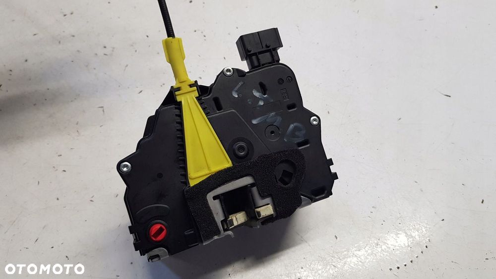 zamek drzwi lewy tył Opel Meriva B 13279836 - 5