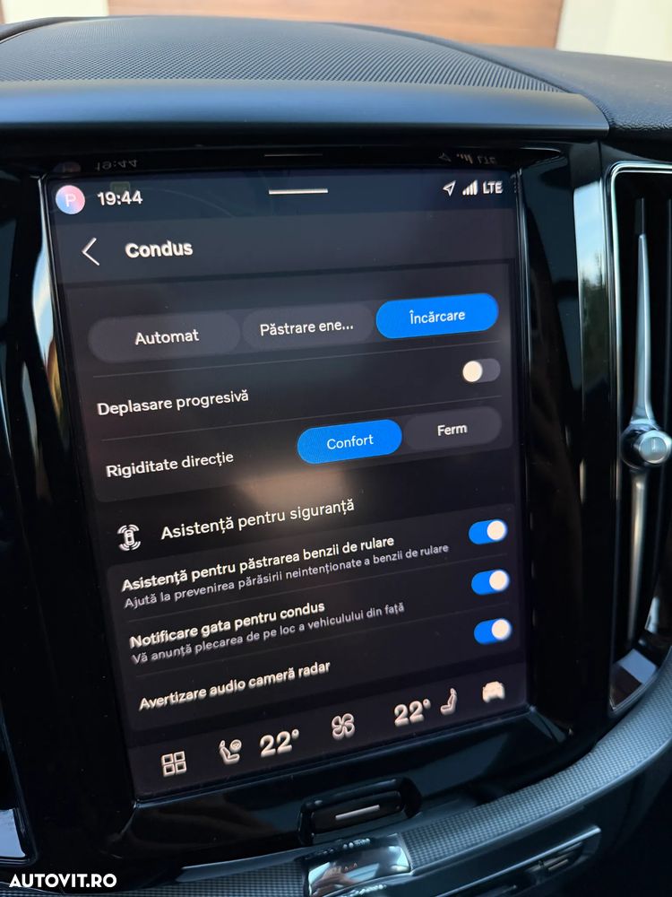 Volvo XC 60 T6 AWD Recharge Plus Dark - 19