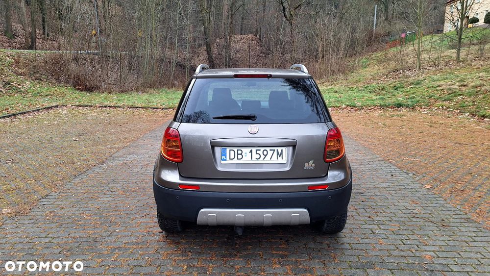 Fiat Sedici 1.6 16V 4x4 Lounge - 10