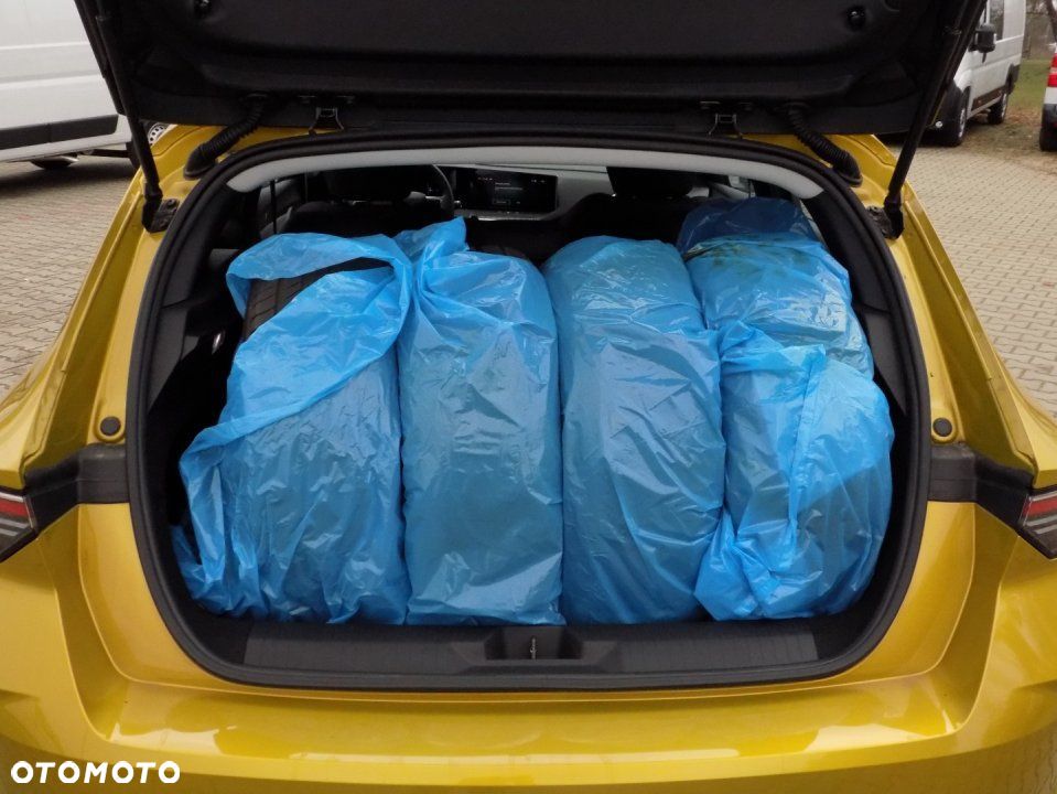 Opel Astra - 16