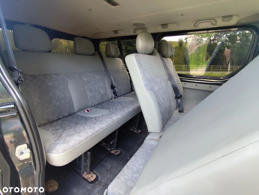 Opel Vivaro L2H1 2.9t - 15