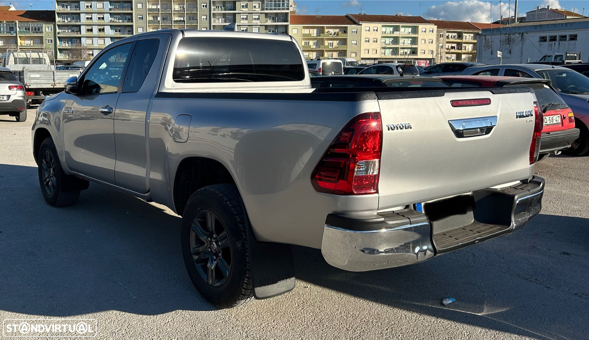 Toyota Hilux 2.4 D-4D 4WD CD Tracker - 6