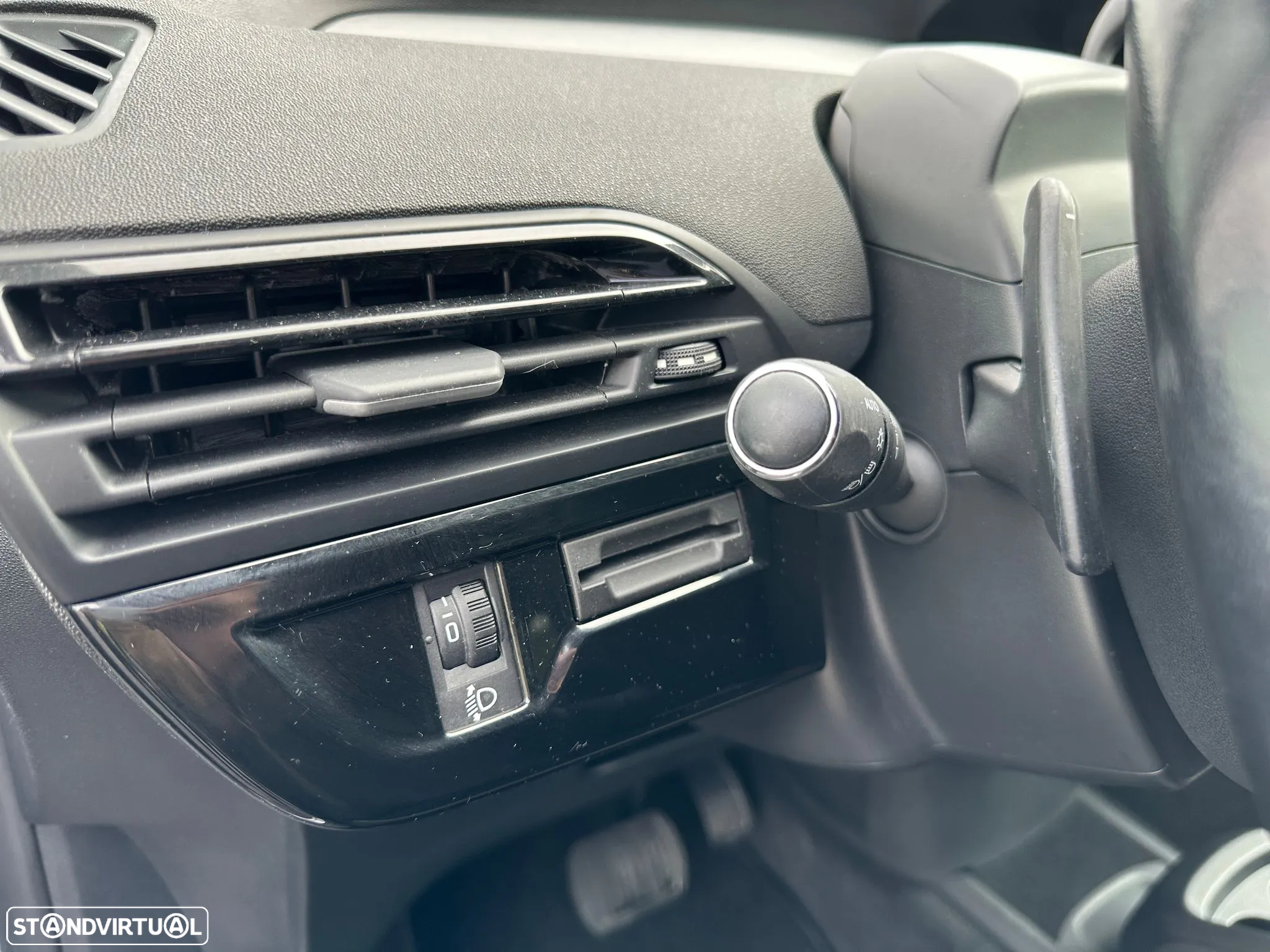 Citroën Grand C4 Spacetourer 1.5 BlueHDi Shine EAT8 - 11