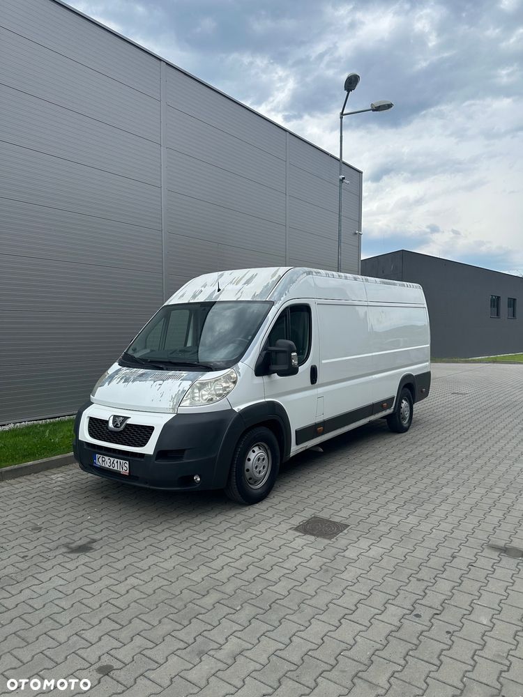Peugeot BOXER L4H2 Peugeot Boxer L4H2 z rampą załadunkową 2,2 Hdi 2010 rok 16” koła+klima - 2