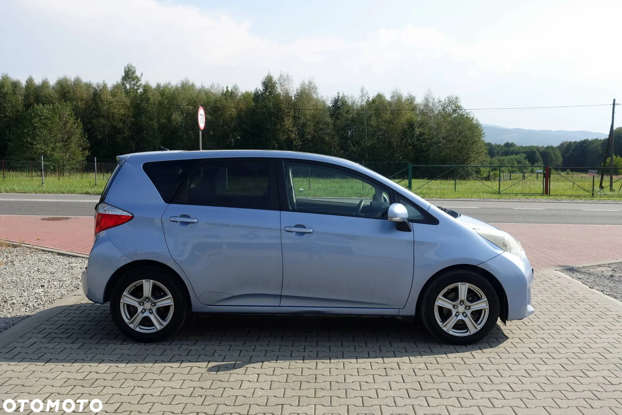 Toyota Verso - 4