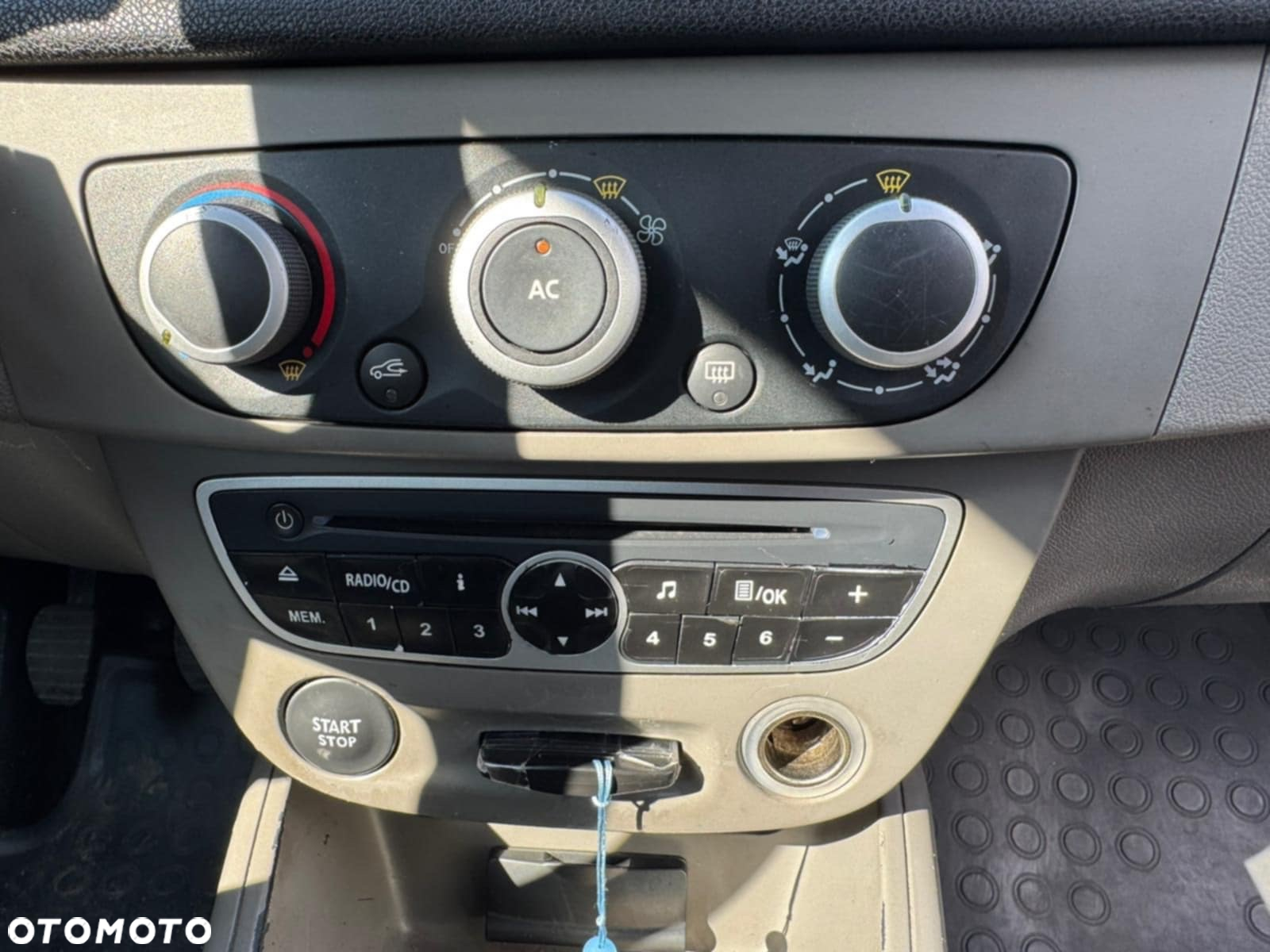 Renault Megane - 11