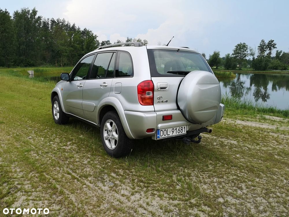 Toyota RAV4 4x4 - 6