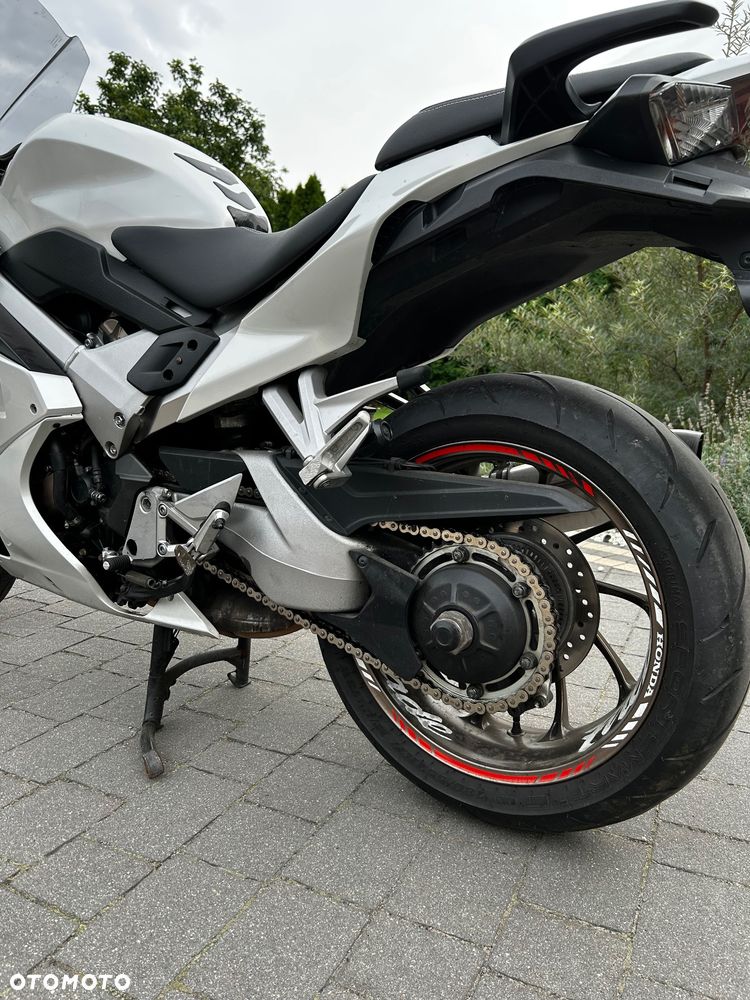 Honda VFR - 2