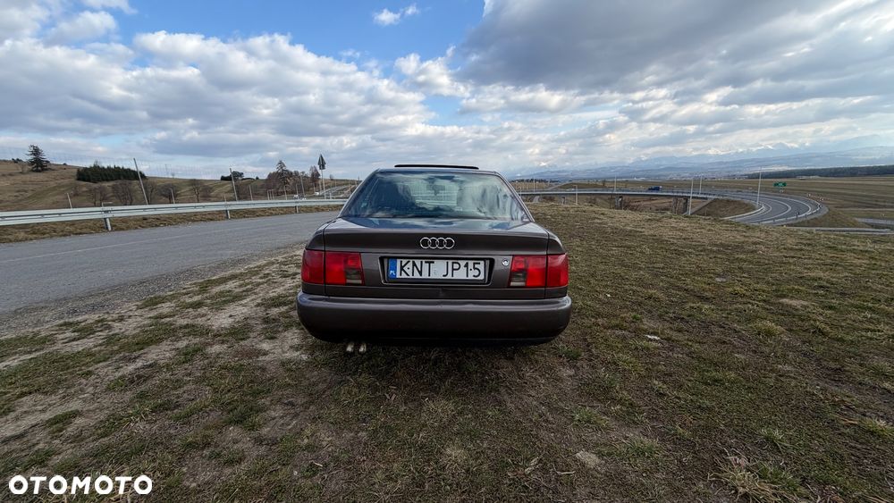 Audi 100 - 8