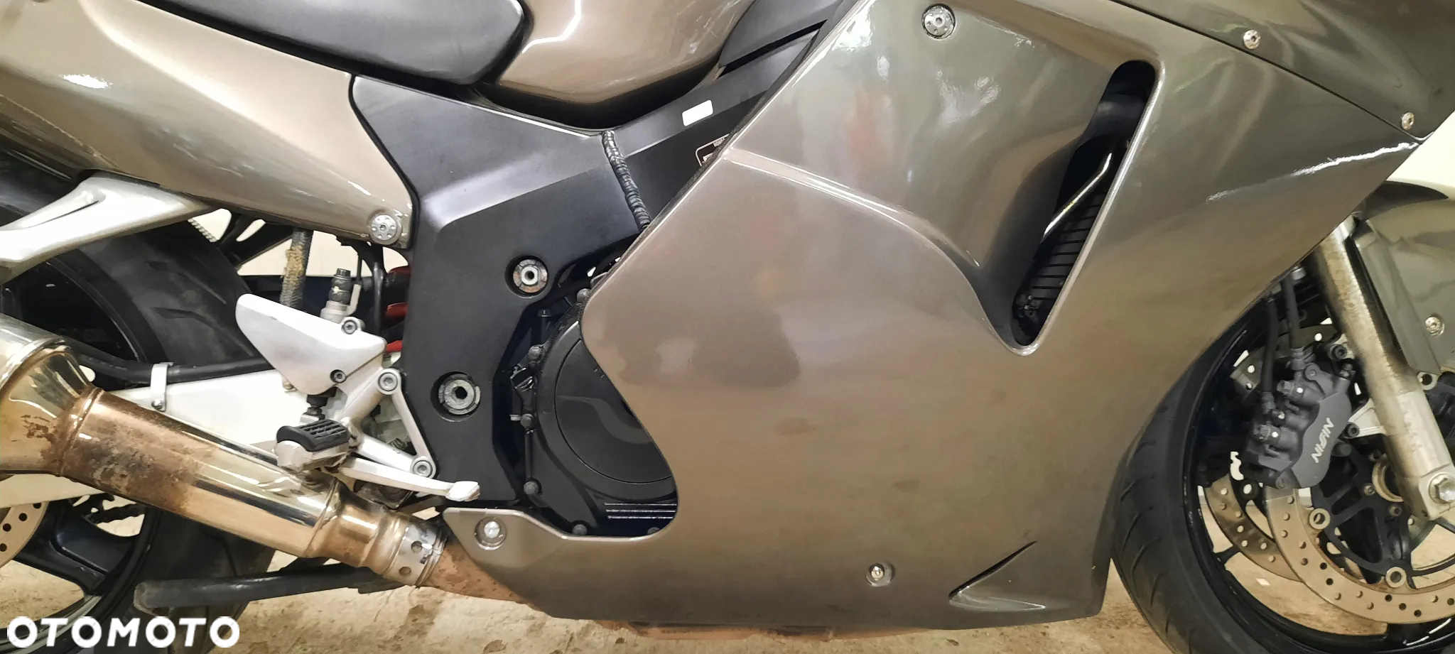 Honda CBR - 9