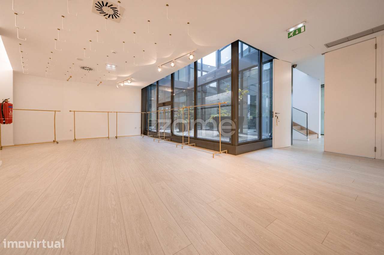 Pavilhão Industrial c/4.026m² em Vila Nova, Barcelos - Grande imagem: 5/46