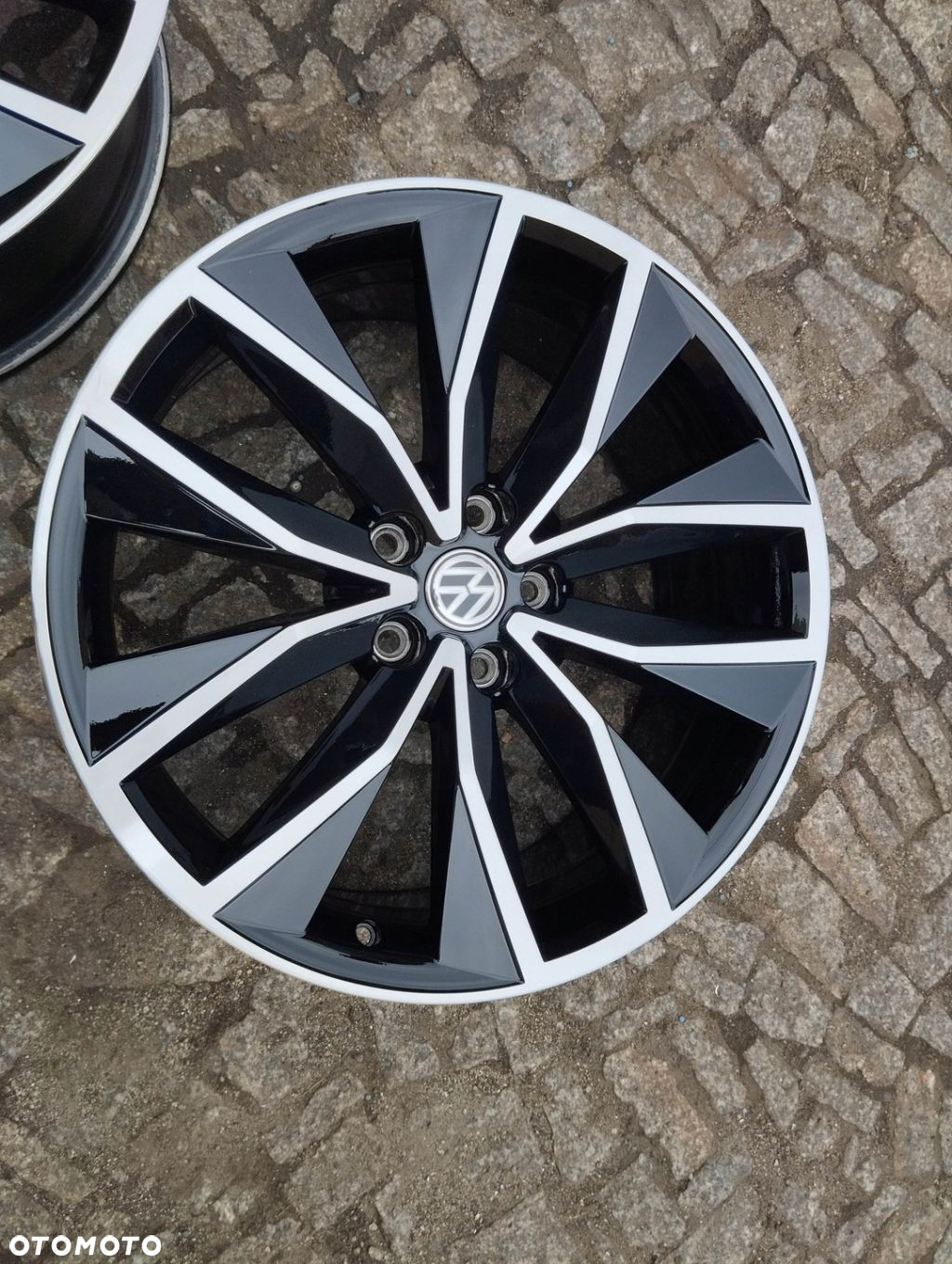 FELGI SEAT ATECA LEON VW PASSAT ARTEON 5X112 19 - 4