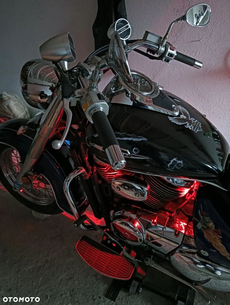 Suzuki VL 800 Volusia - Boulevard C50 - 10