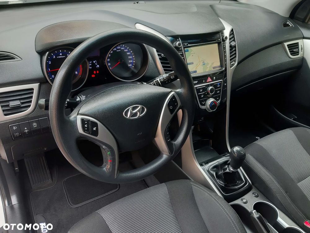 Hyundai i30 blue 1.4 YES Gold - 13