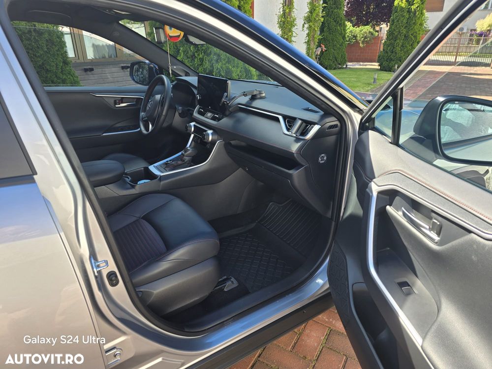 Toyota RAV4 2.5 PHEV VVT-iE 4x4 Style Bi-Tone - 8